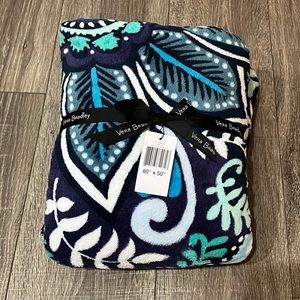 Vera Bradley Blue Island Medallion Plush Throw Blanket